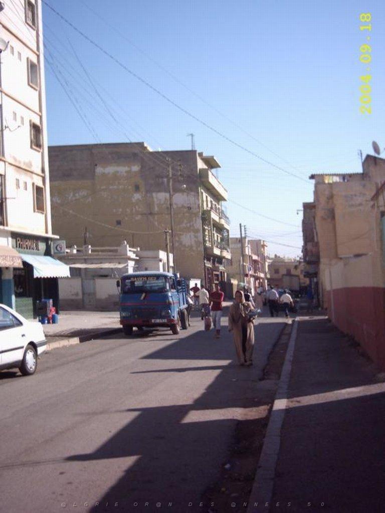 10 MARAVAL UNE RUE.JPG